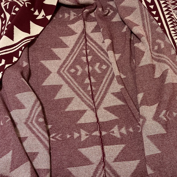 INDIGO THREAD CO NWOT HEAVYWEIGHT OPEN PONCHO - Picture 9 of 11